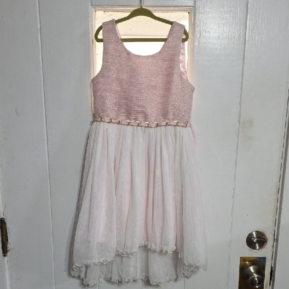American Princess Girl's  Dress Pink W/ Gold Metallic Thread Chain Belt Sz 8 EUC